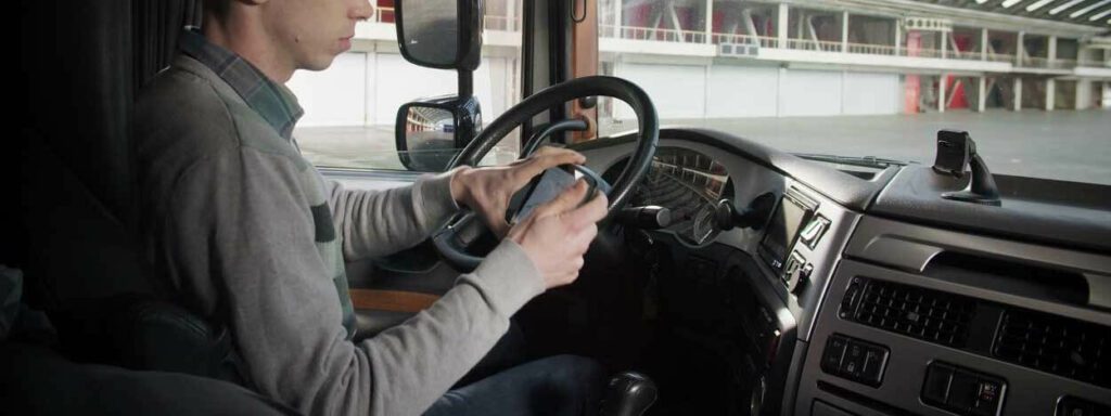 meilleur GPS poids lourds camion utilitaire avis comparatif guide d'achat
