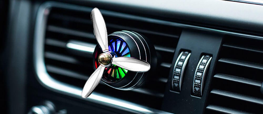 meilleur anti odeur purificateur d'air voiture