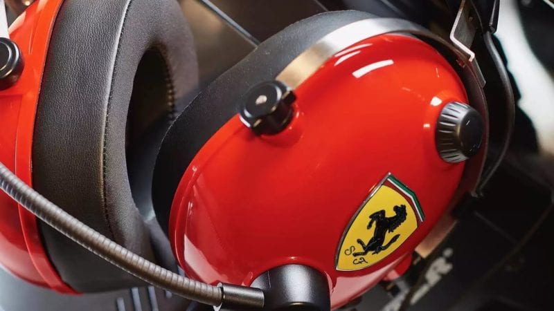 磊 Les 20 Meilleures Idées Cadeaux pour un Fan de Ferrari