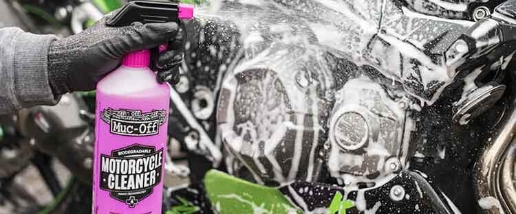 meilleur nettoyant shampooing moto 2 roues comparatif