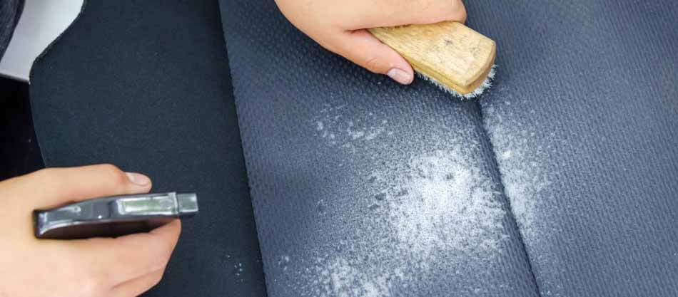 comment nettoyer sieges de voiture en tissu textile alcantara
