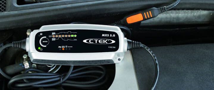 meilleur chargeur booster batterie moto scooter deux-roues