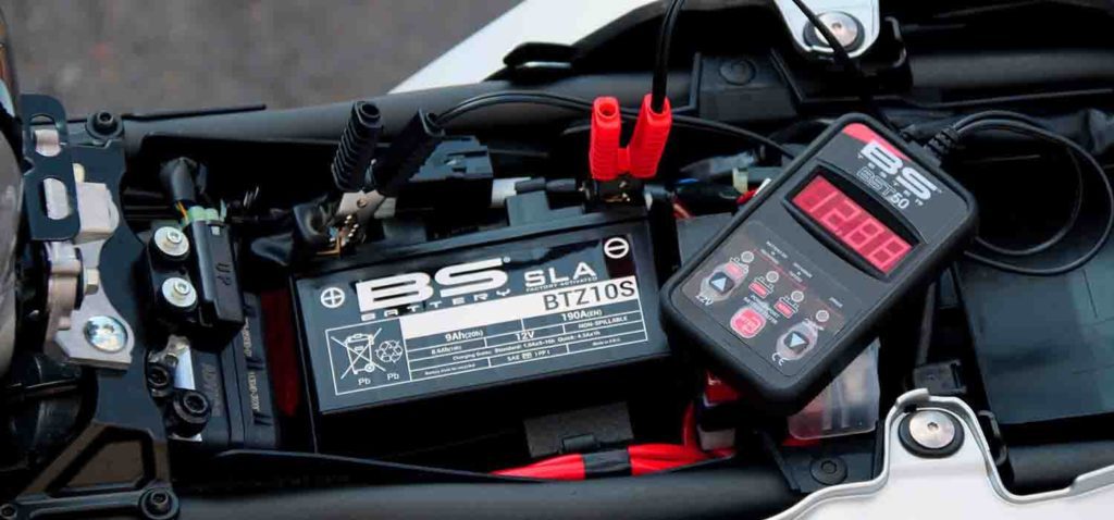 meilleur chargeur booster batterie moto scooter deux-roues
