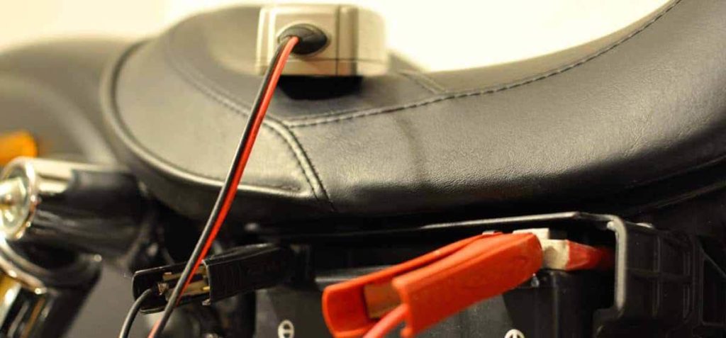 meilleur chargeur booster batterie moto scooter deux-roues