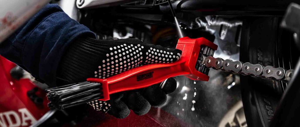 meilleure brosse de chaine moto avis comparatif guide d'achat