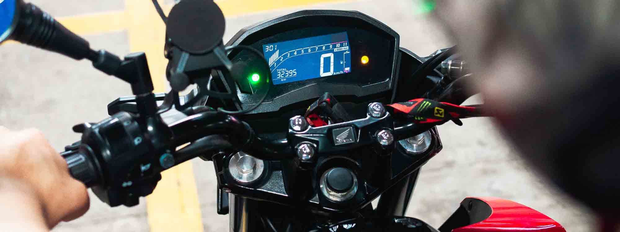 meilleur compteur digital moto universel pas cher